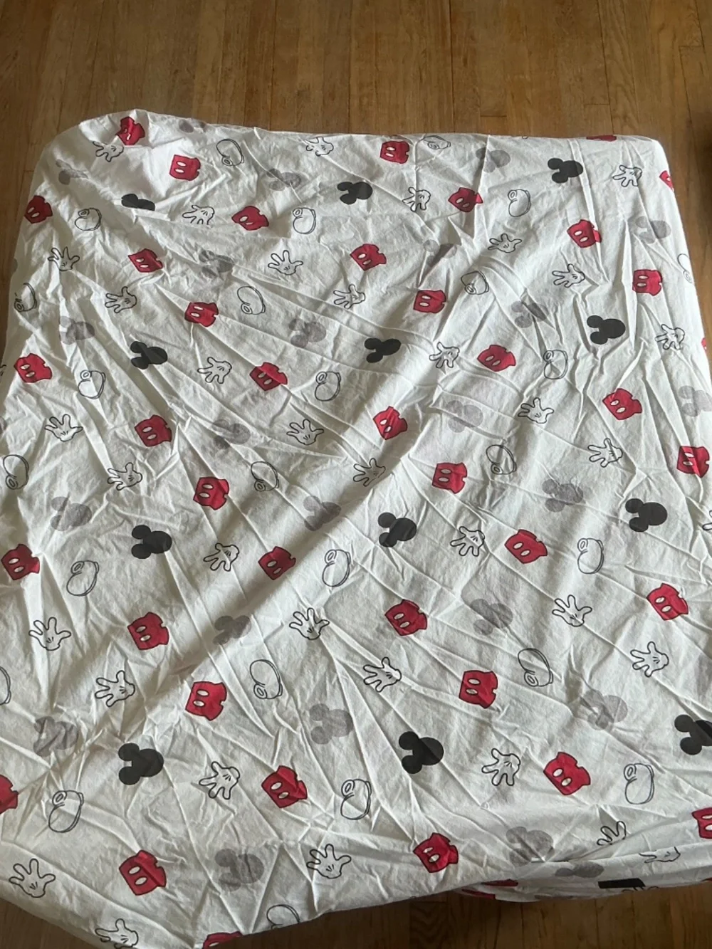 Saturday Park Disney Mickey Mouse Logo FULL Size Sheet Set